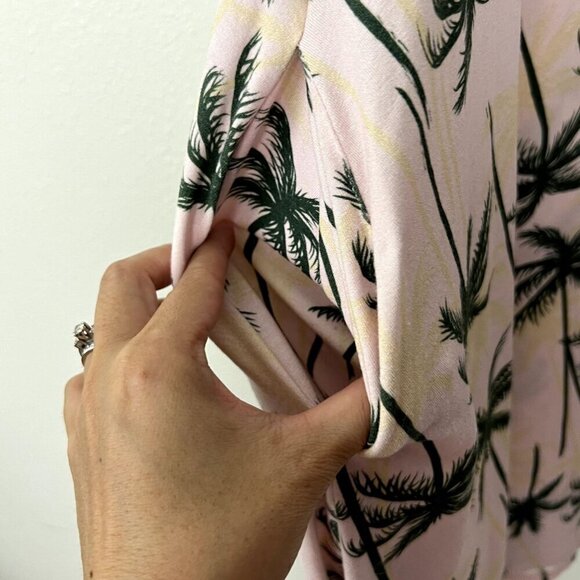 Vermilli Hawaii Womens Medium Large Valentine Pink Soaring Palm Tree Dress - Picture 4 of 8